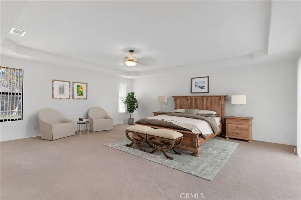 16466 Tude Rd, Apple Valley, CA 92307