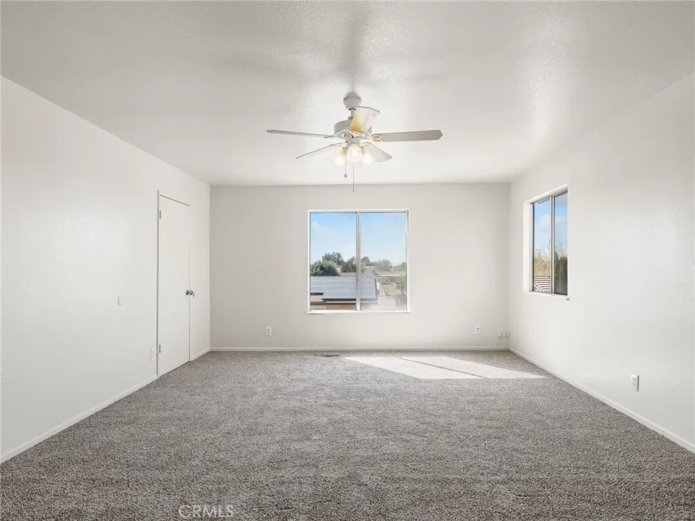 11935 Wapato Rd, Apple Valley, CA 92308