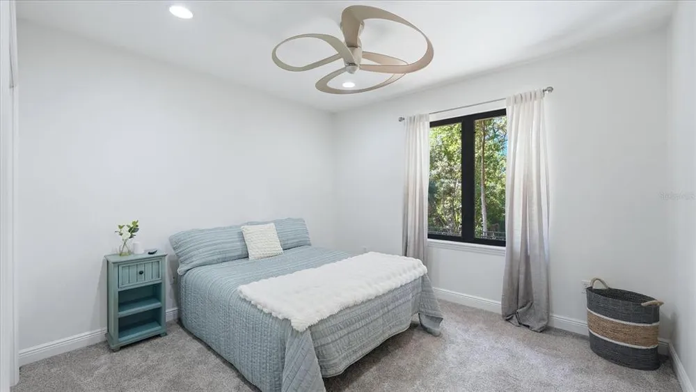 5935 River Forest Circle, Bradenton, FL 34203