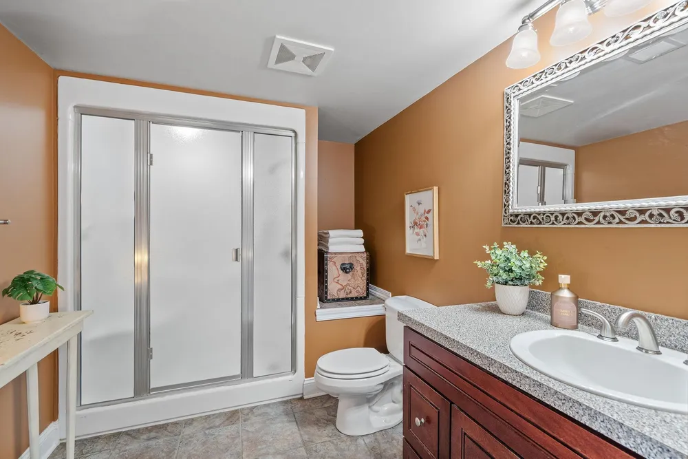 11239 Apennine Way, Inver Grove Heights, MN 55077