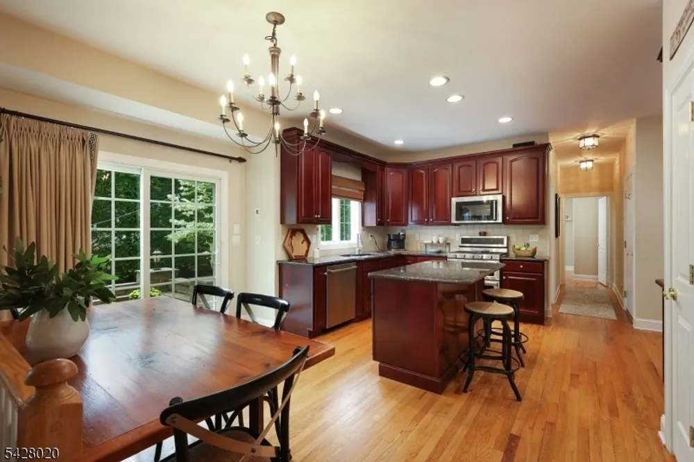 60 Mohawk Trail, Westfield, NJ 07090