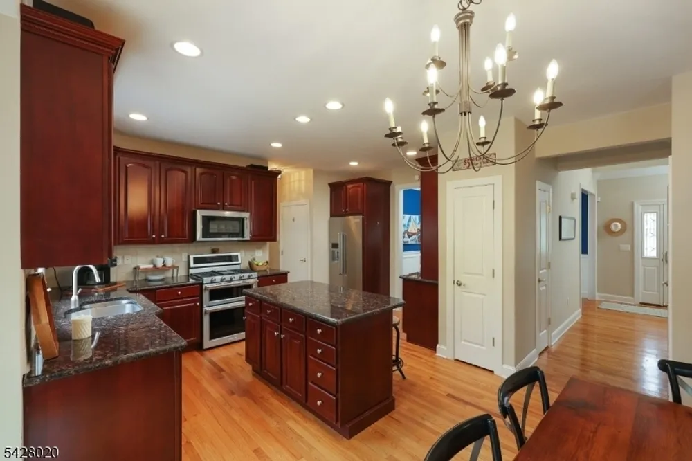 60 Mohawk Trail, Westfield, NJ 07090