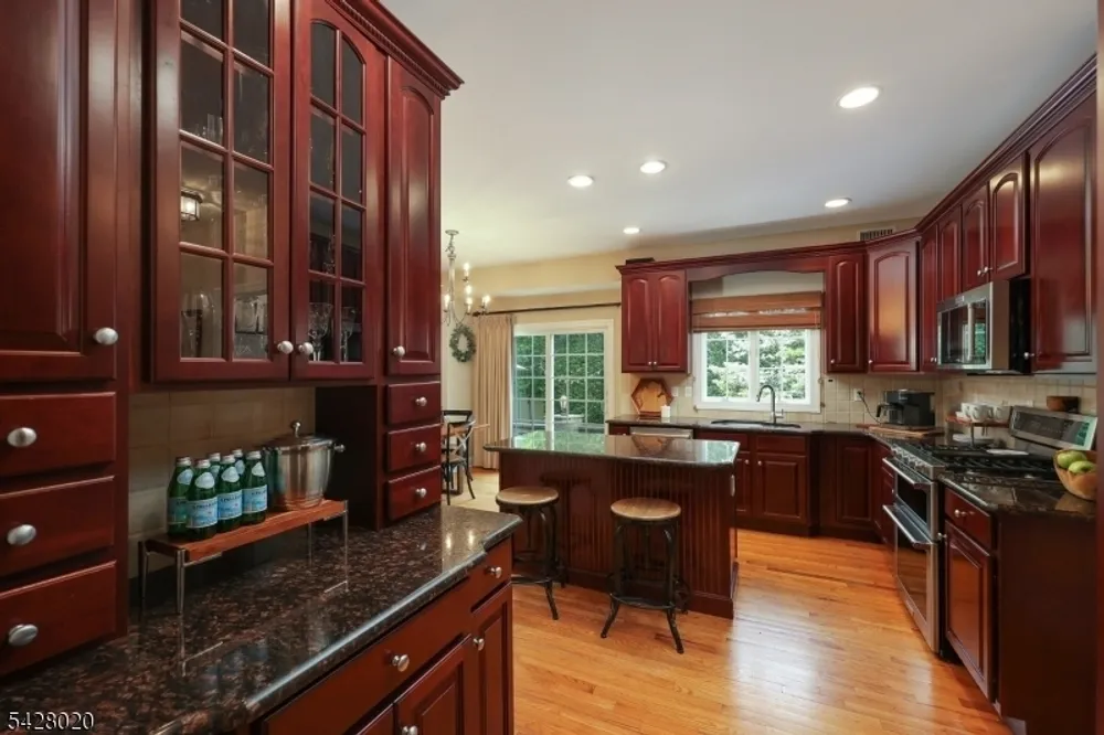 60 Mohawk Trail, Westfield, NJ 07090