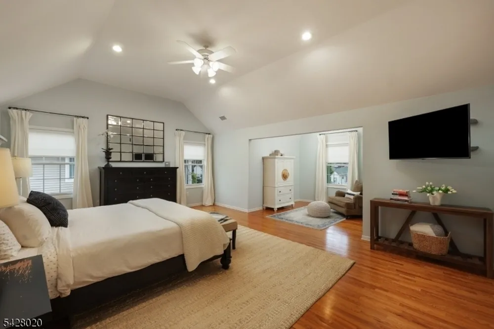 60 Mohawk Trail, Westfield, NJ 07090
