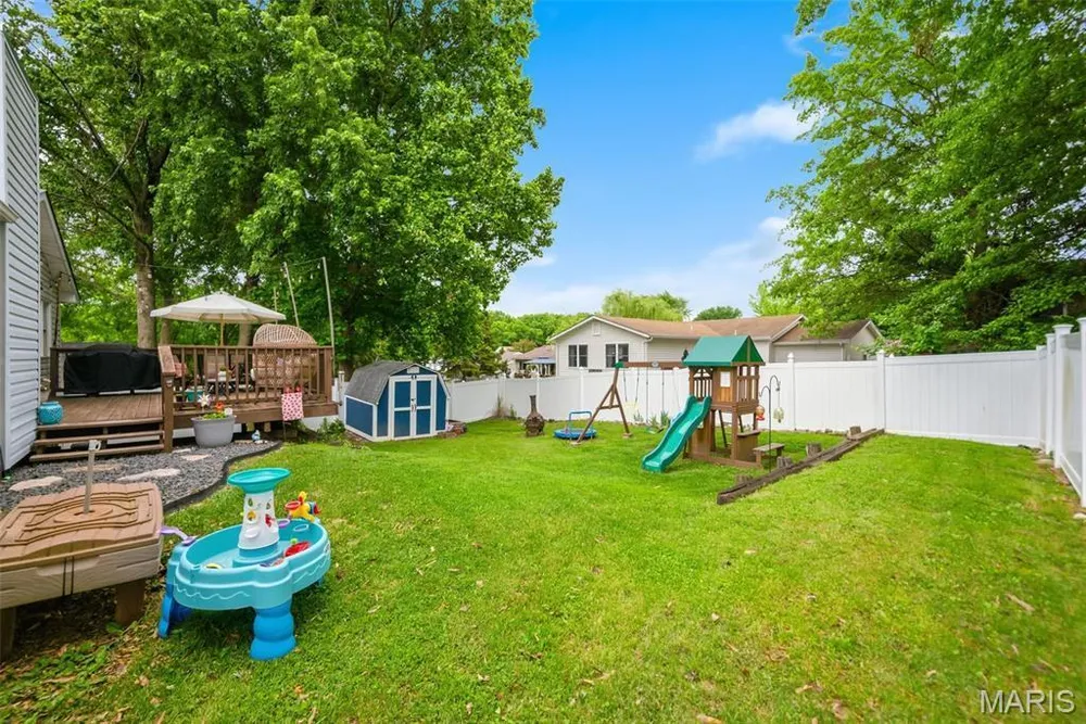13 Spring Fawn Ln, St Peters, MO 63376