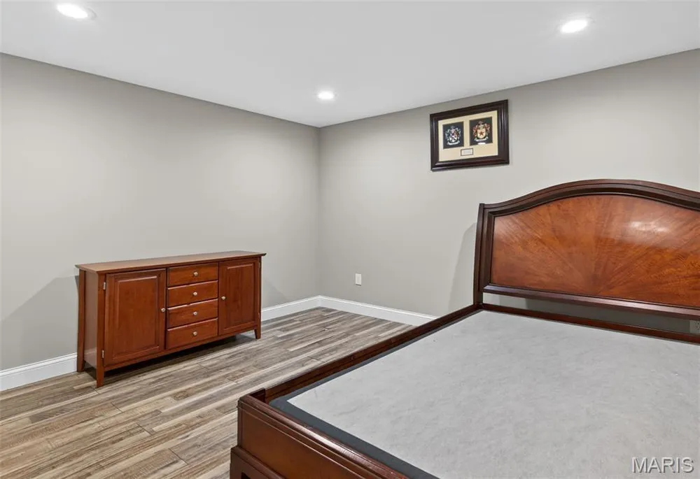 2 Kandahar Ct, St Charles, MO 63303