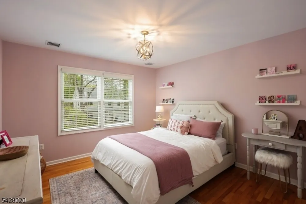 60 Mohawk Trail, Westfield, NJ 07090
