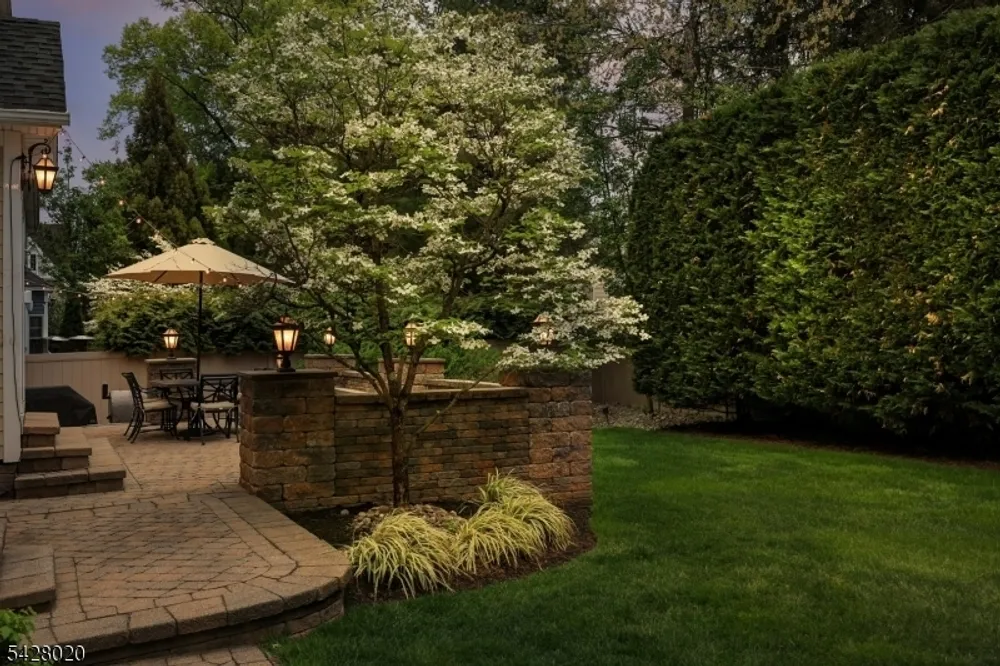 60 Mohawk Trail, Westfield, NJ 07090
