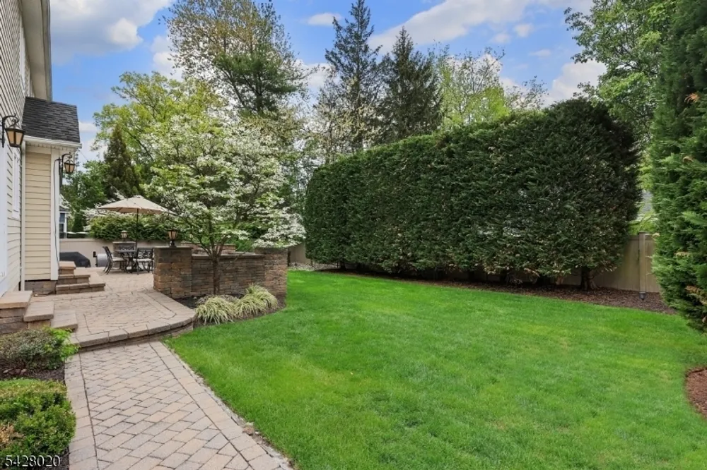 60 Mohawk Trail, Westfield, NJ 07090