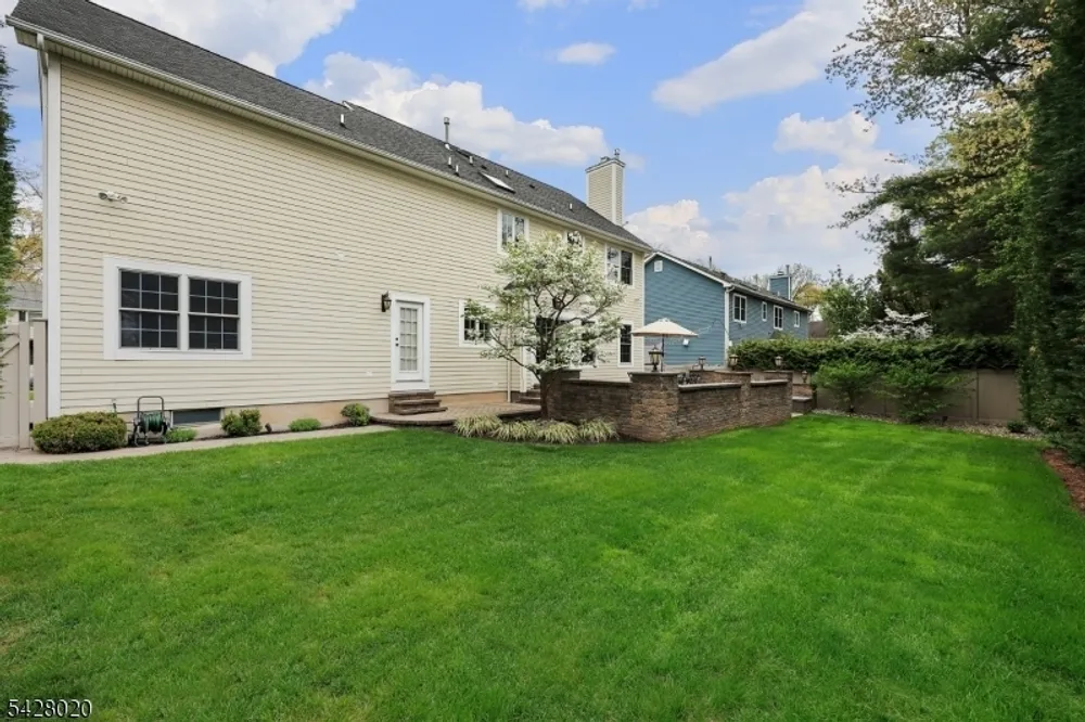 60 Mohawk Trail, Westfield, NJ 07090
