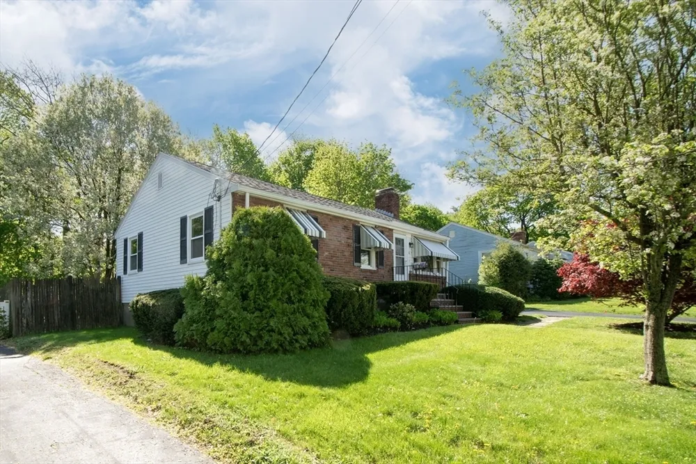 81 Livoli Ave, Braintree, MA 02184
