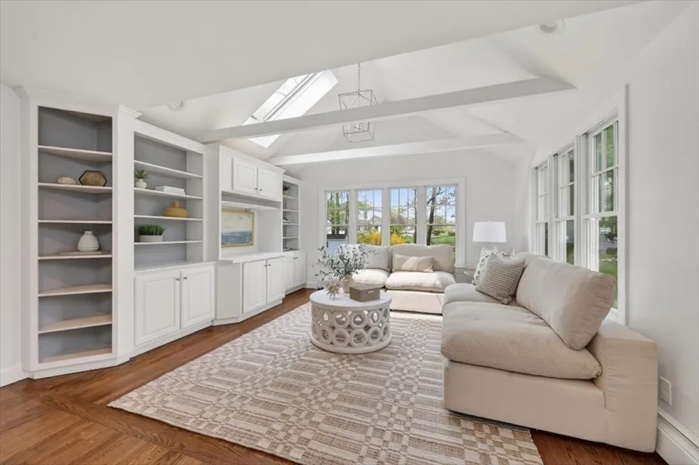 3 Sentinel Rd, Hingham, MA 02043