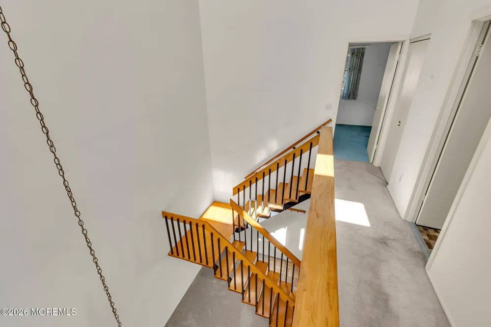 3 Beverly Ct, Tinton Falls, NJ 07724