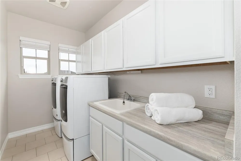 16461 Prospect Ln, Broomfield, CO 80023