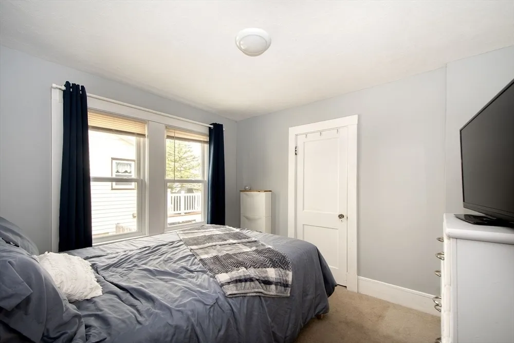 16 Elinor Rd, Weymouth, MA 02190