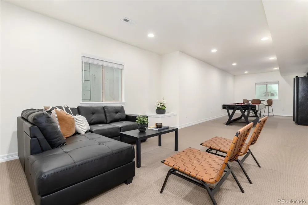 16461 Prospect Ln, Broomfield, CO 80023