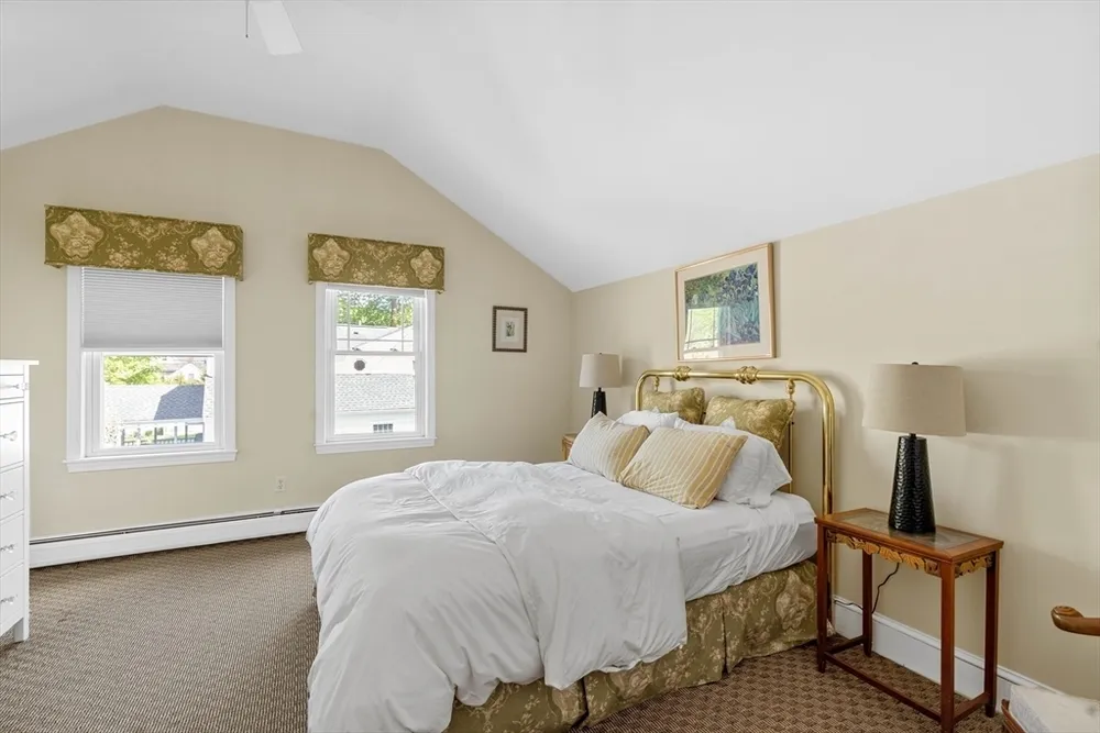 431 Main St, Hingham, MA 02043