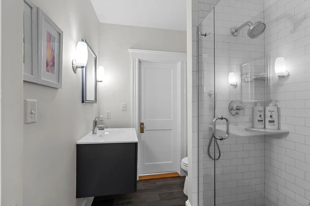 431 Main St, Hingham, MA 02043