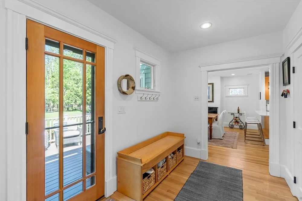 431 Main St, Hingham, MA 02043