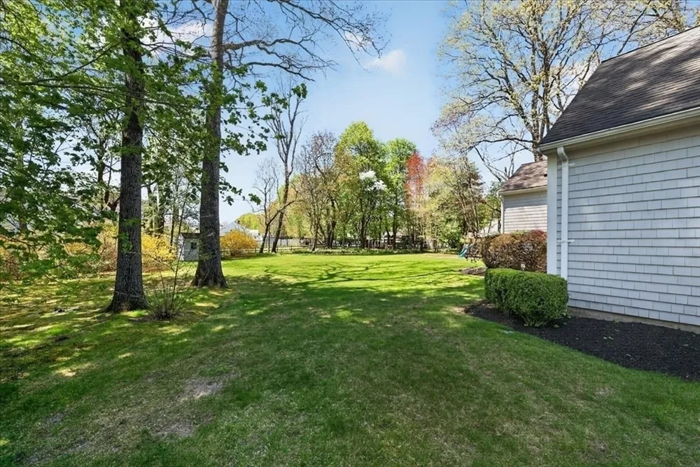 3 Sentinel Rd, Hingham, MA 02043