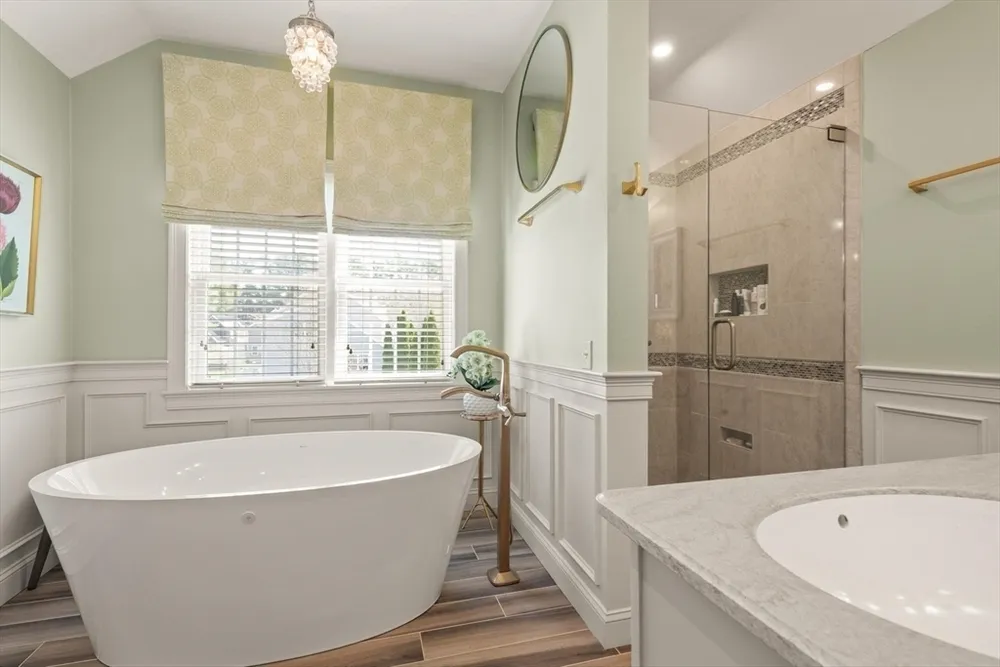 6 Barn Ln, Westford, MA 01886