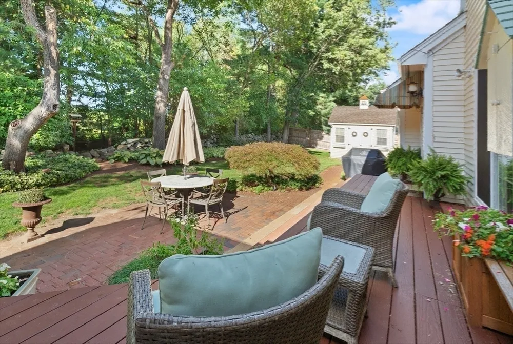6 Barn Ln, Westford, MA 01886