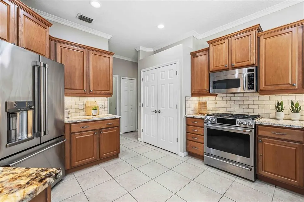 7918 Edmonston Circle, Bradenton, FL 34201