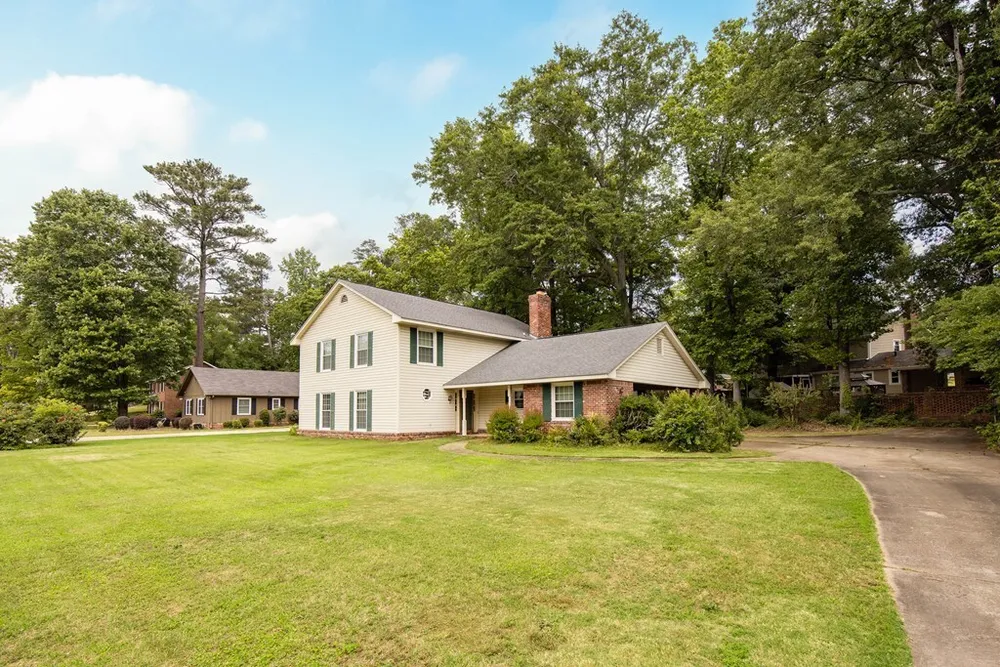 5818 Winvelly Dr, Columbus, GA 31909