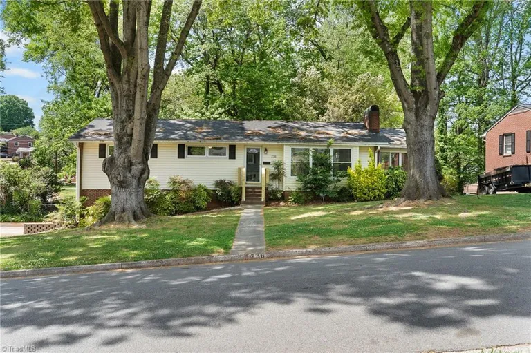738 Elderwood Ave, Winston-Salem, NC 27103