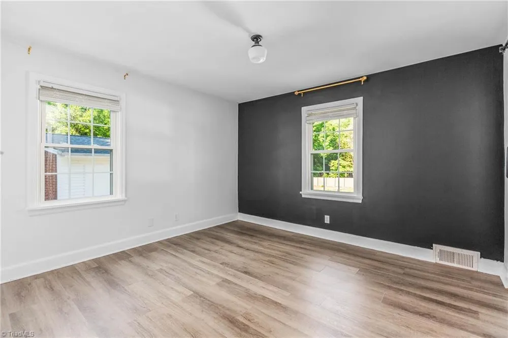 1300 Miller St, Winston Salem, NC 27103
