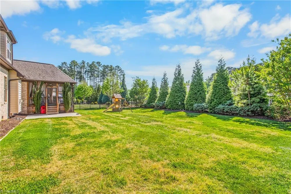 145 Winged Foot Ct, Winston Salem, NC 27107