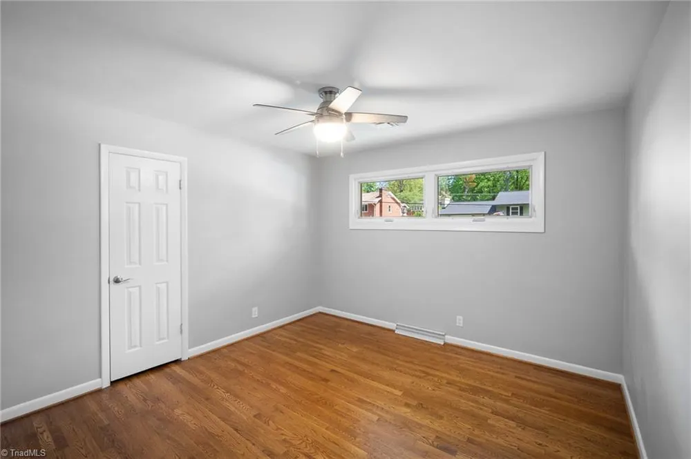 738 Elderwood Ave, Winston-Salem, NC 27103