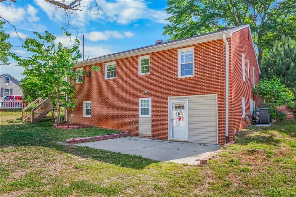 1300 Miller St, Winston Salem, NC 27103