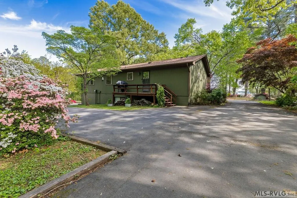 237 Parkway Dr, Littleton, NC 27850