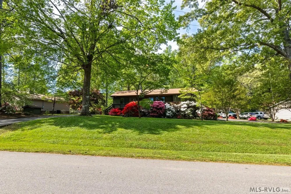 237 Parkway Dr, Littleton, NC 27850