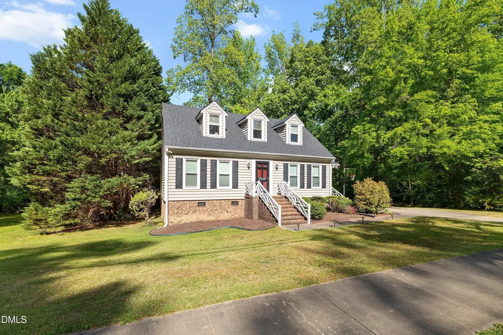 4209 Quail Hollow Dr, Raleigh, NC 27609