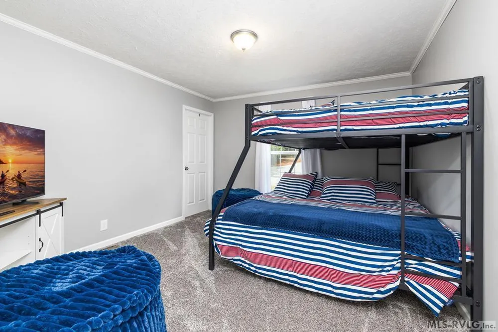 154 Herman Rd, Bracey, VA 23919