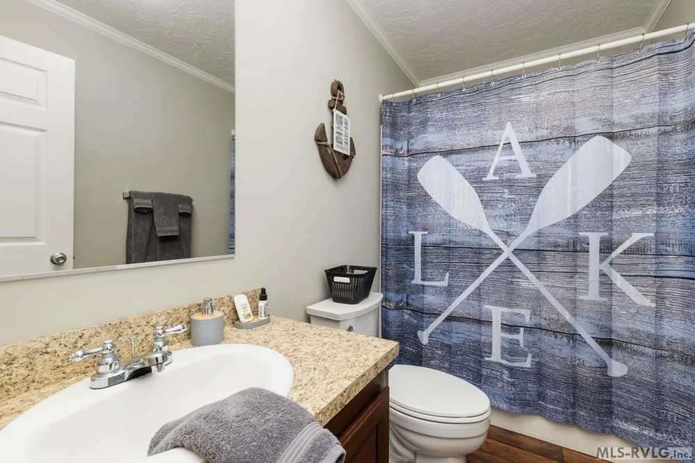 154 Herman Rd, Bracey, VA 23919