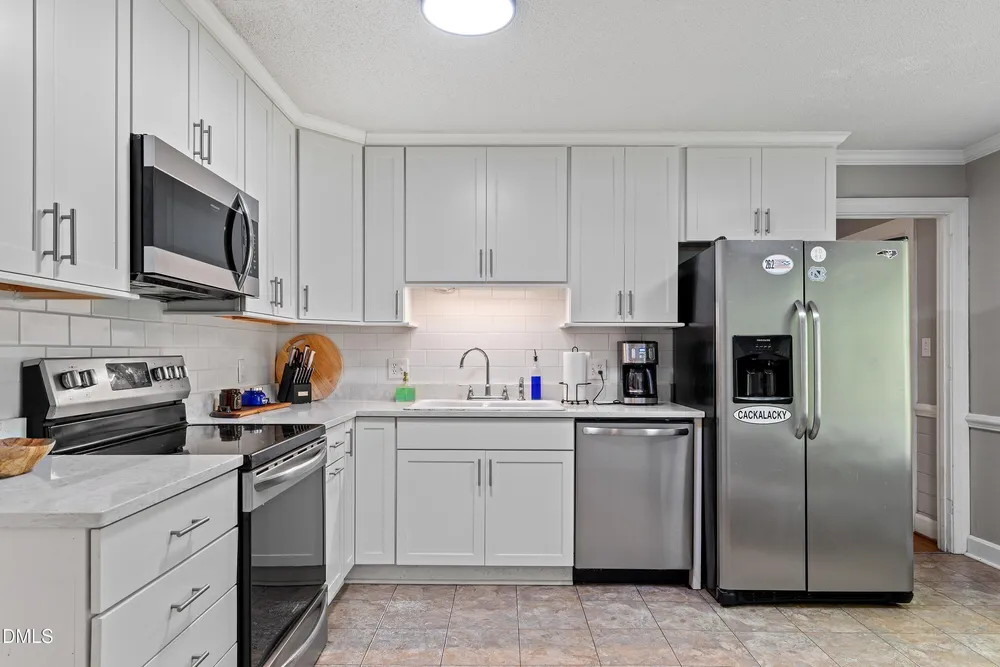 4209 Quail Hollow Dr, Raleigh, NC 27609