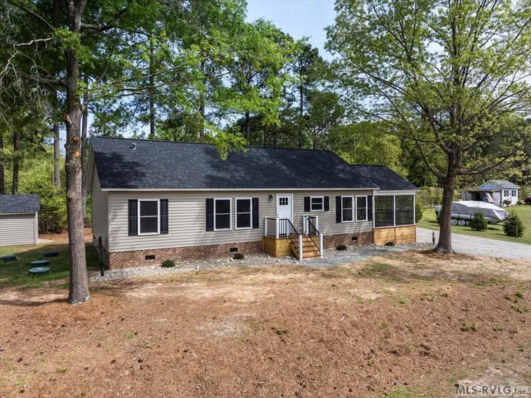192 Pier Point Dr, Henrico, NC 27842