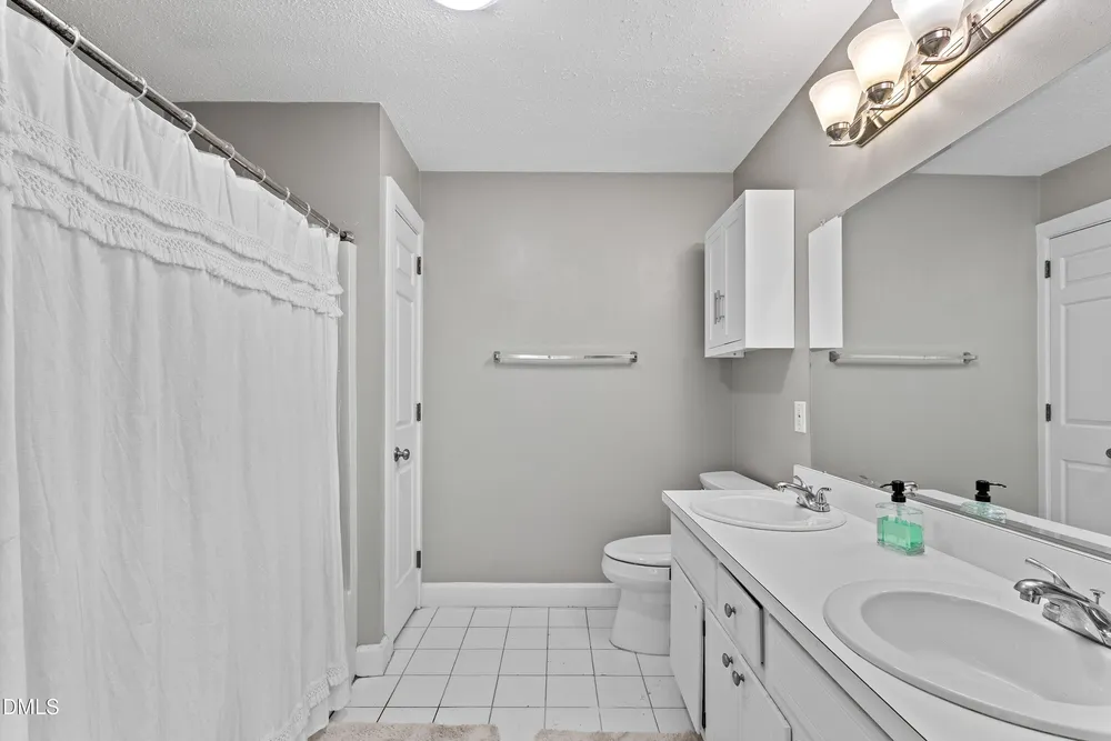 4209 Quail Hollow Dr, Raleigh, NC 27609