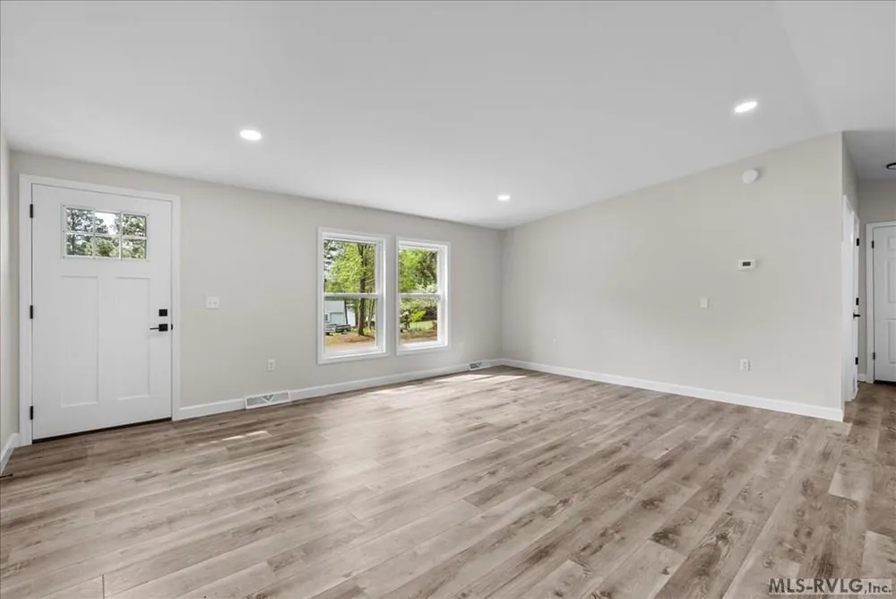 192 Pier Point Dr, Henrico, NC 27842