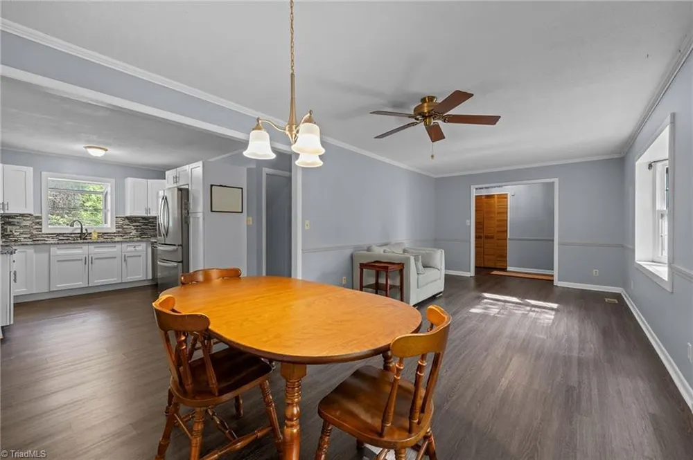 204 Kyle Rd, Winston-Salem, NC 27104