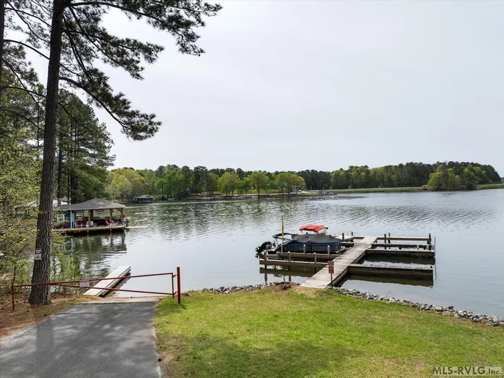 192 Pier Point Dr, Henrico, NC 27842