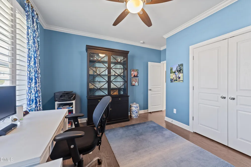 734 Kerr Lake Dr, Fuquay-Varina, NC 27526