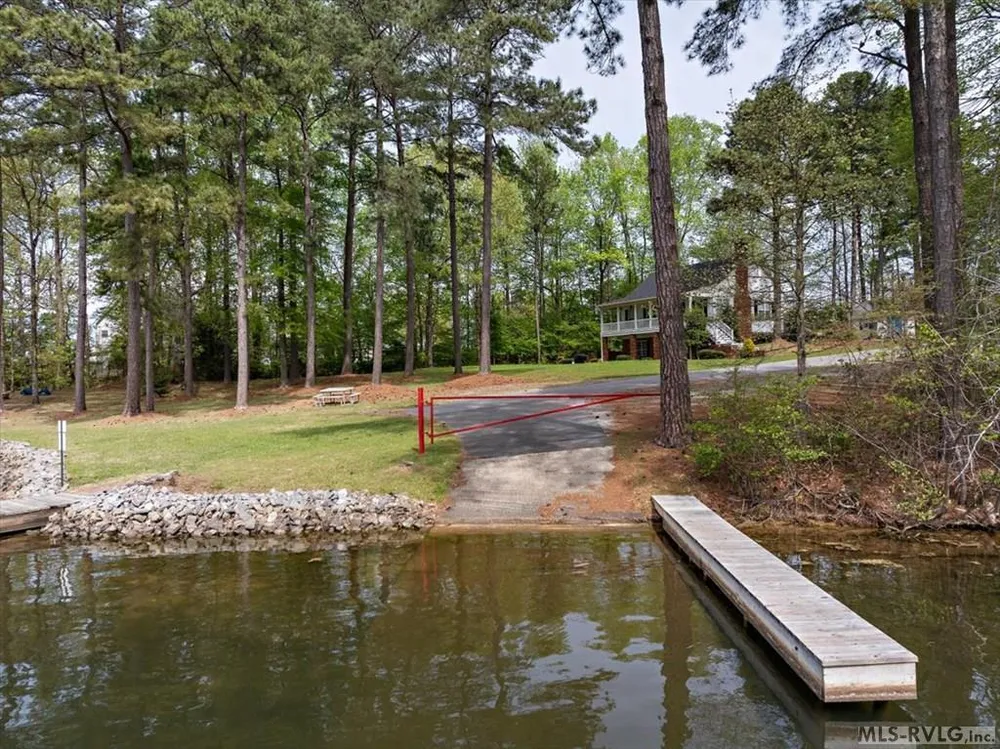 192 Pier Point Dr, Henrico, NC 27842