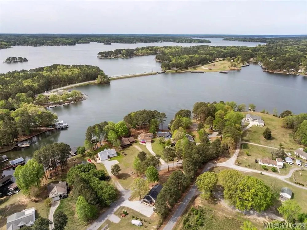 192 Pier Point Dr, Henrico, NC 27842