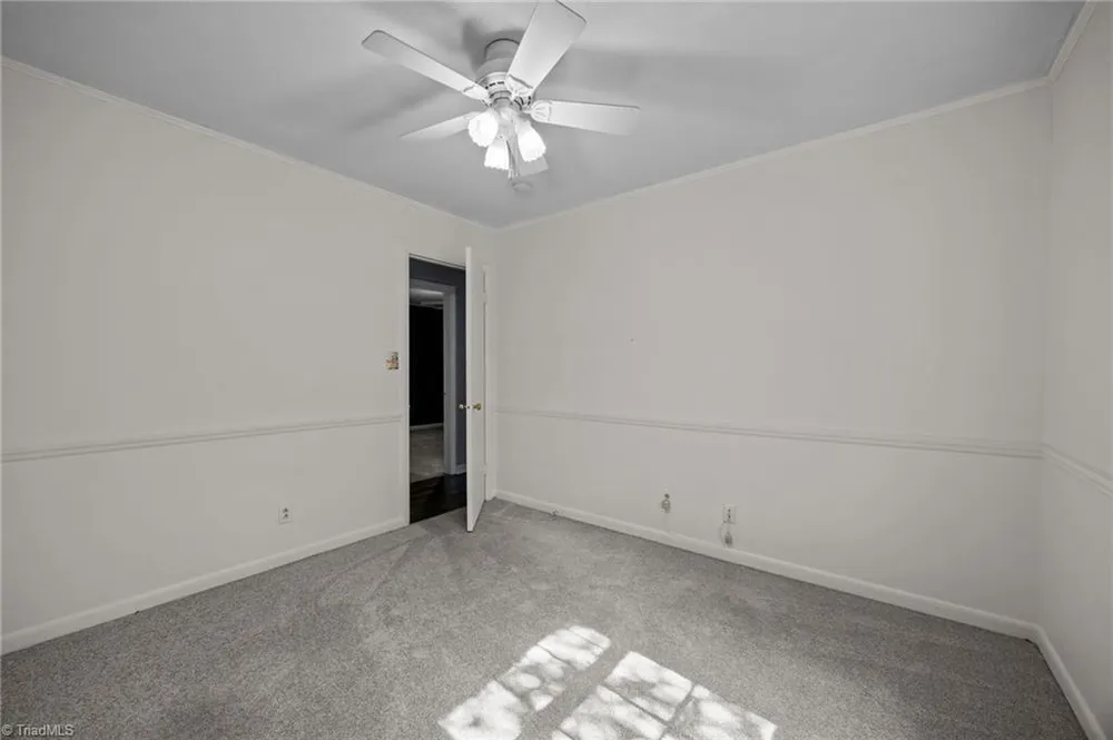 204 Kyle Rd, Winston-Salem, NC 27104