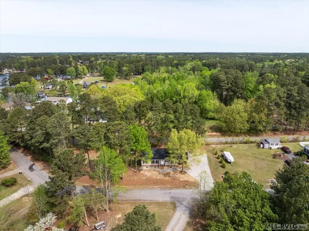 192 Pier Point Dr, Henrico, NC 27842