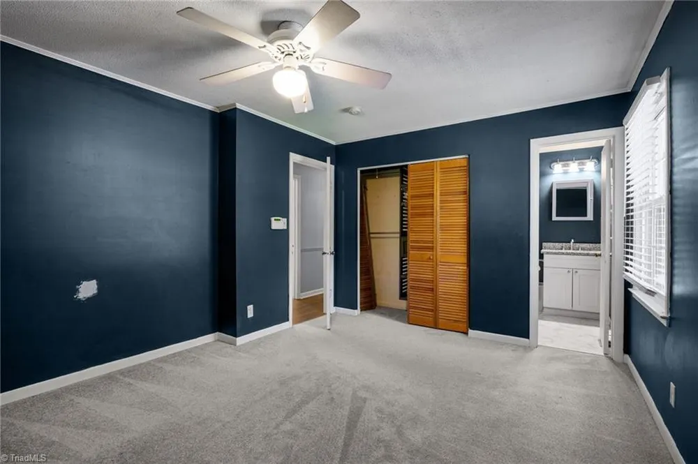 204 Kyle Rd, Winston-Salem, NC 27104